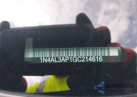 2016 Nissan Altima 2.5 Sr из США, поврежденный, VIN 1N4AL3AP1GC214616